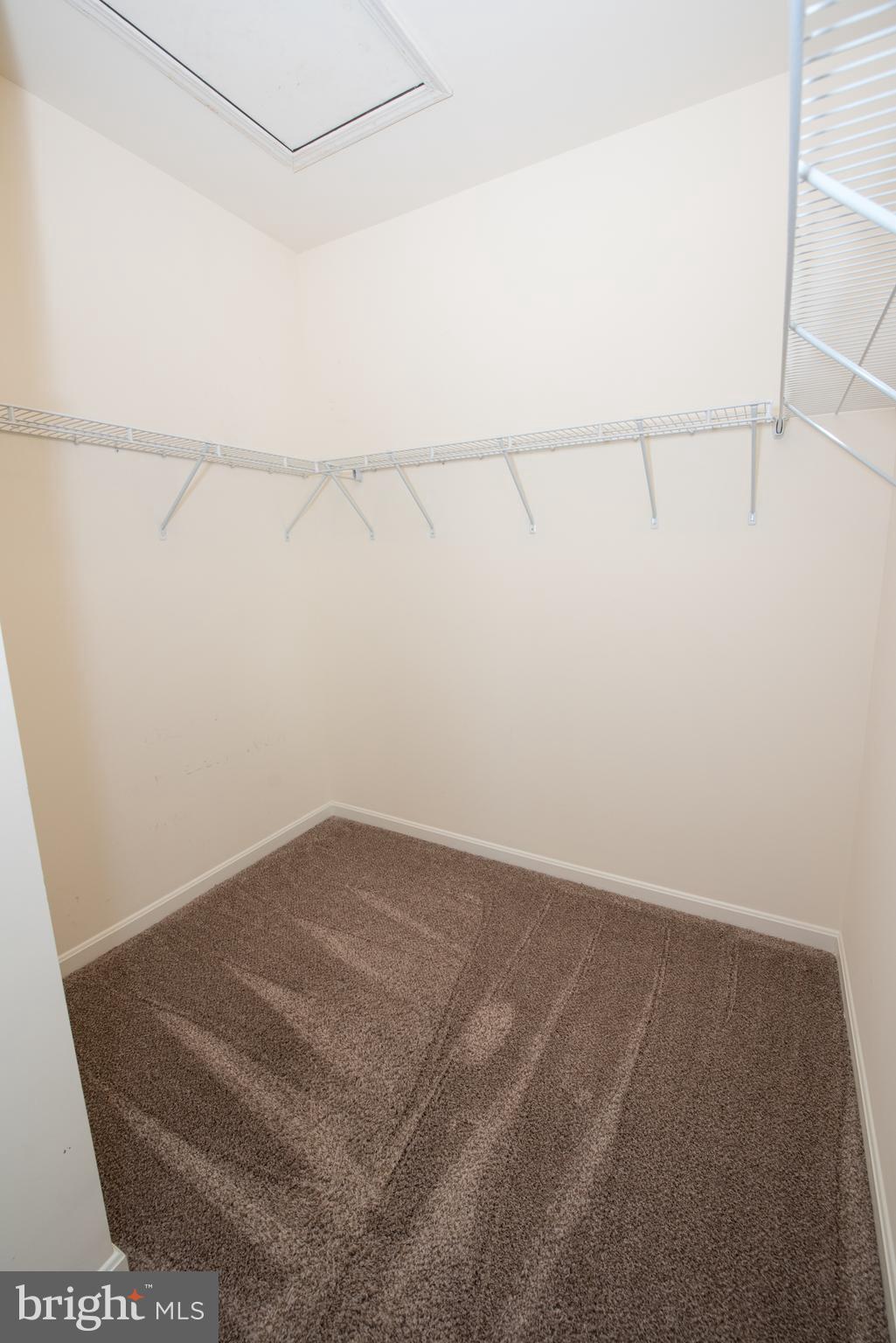 HIGH GROVE - Residential Lease