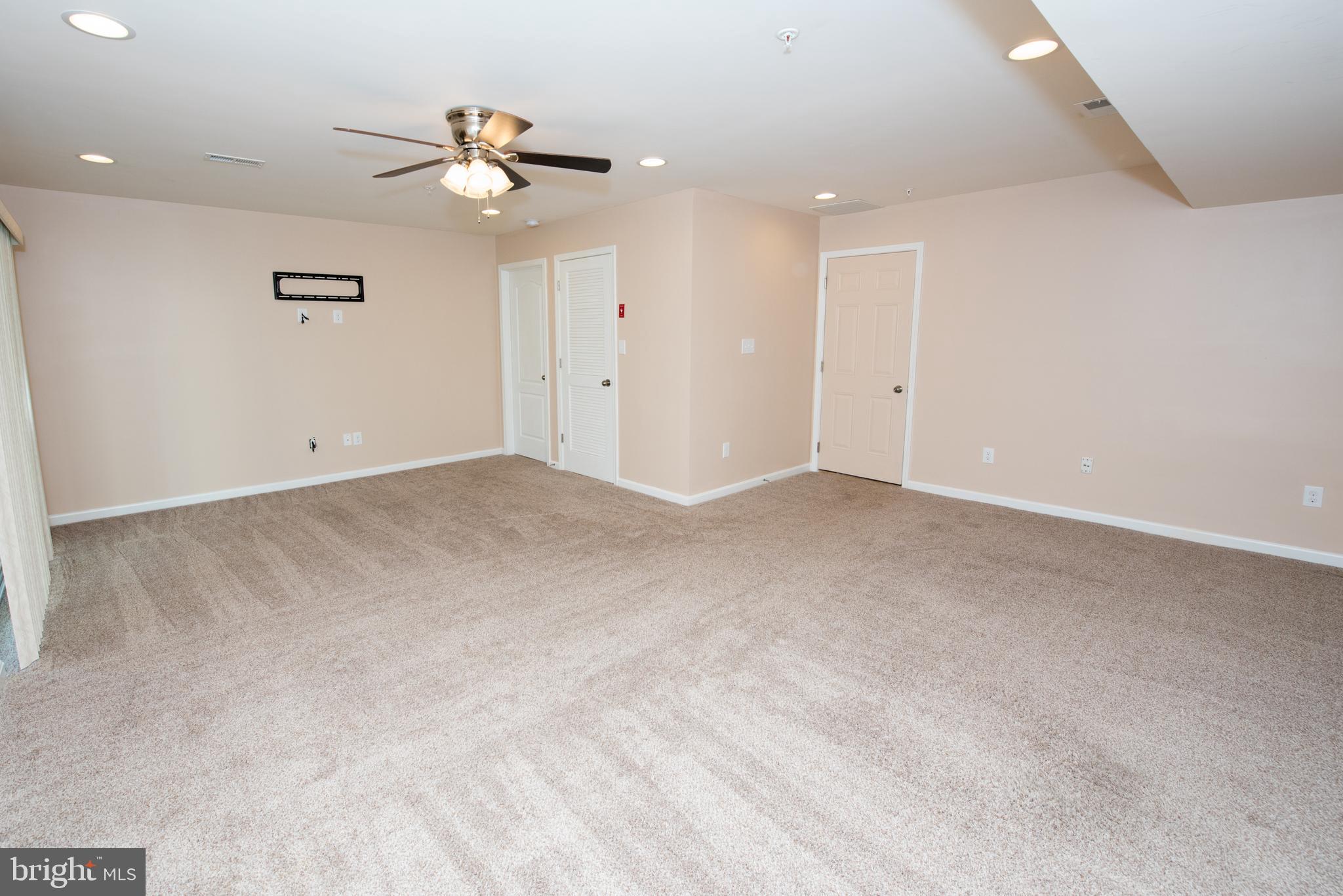 HIGH GROVE - Residential Lease