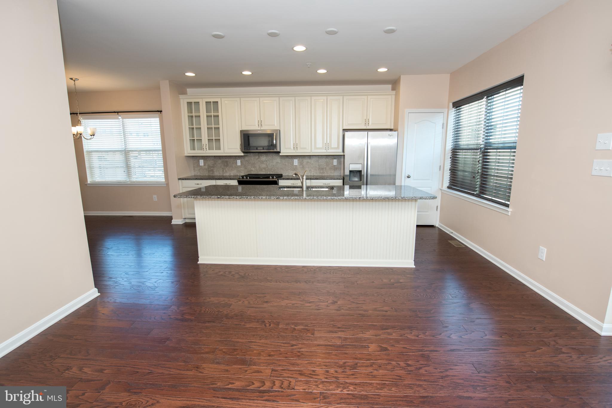 HIGH GROVE - Residential Lease