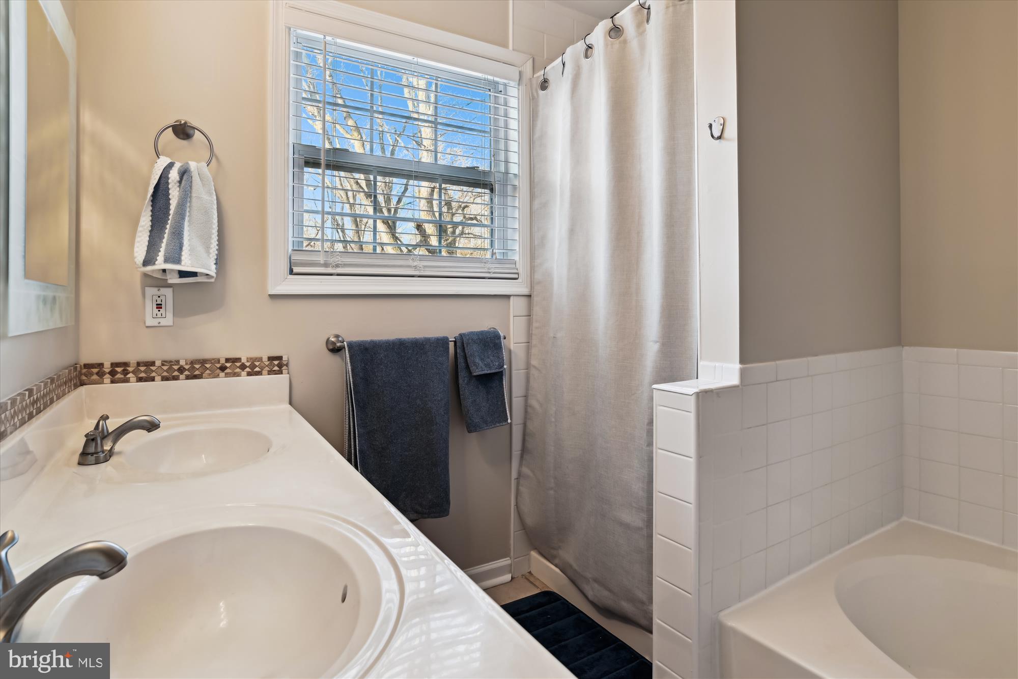 PINE VALLEY - Residential