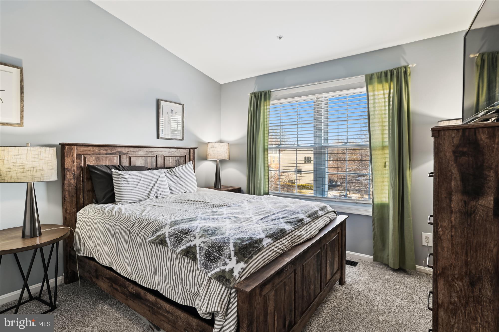 PINE VALLEY - Residential