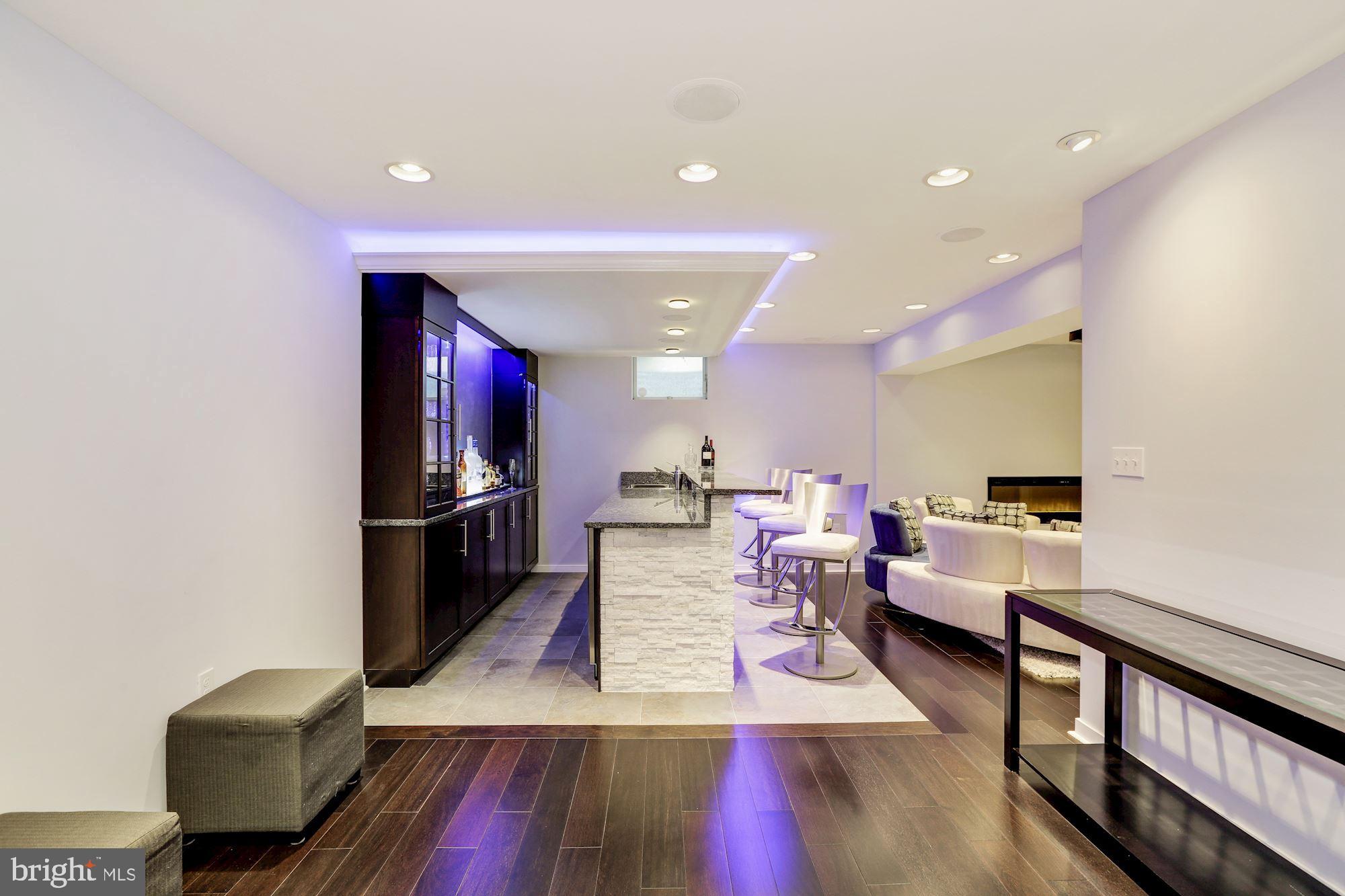 VILLAGE OF HARPERS CHOICE - Residential