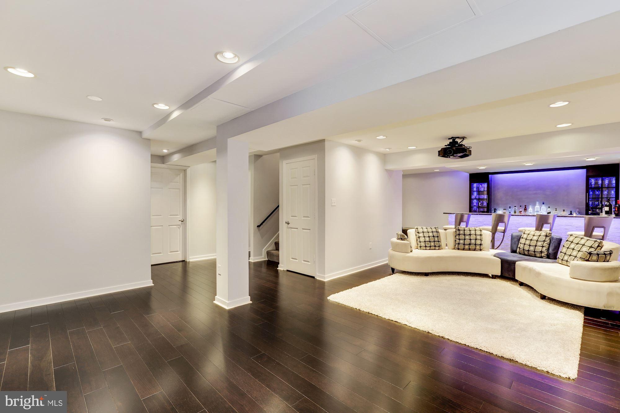 VILLAGE OF HARPERS CHOICE - Residential