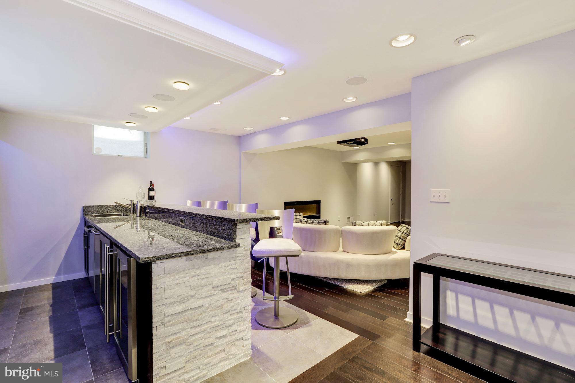 VILLAGE OF HARPERS CHOICE - Residential