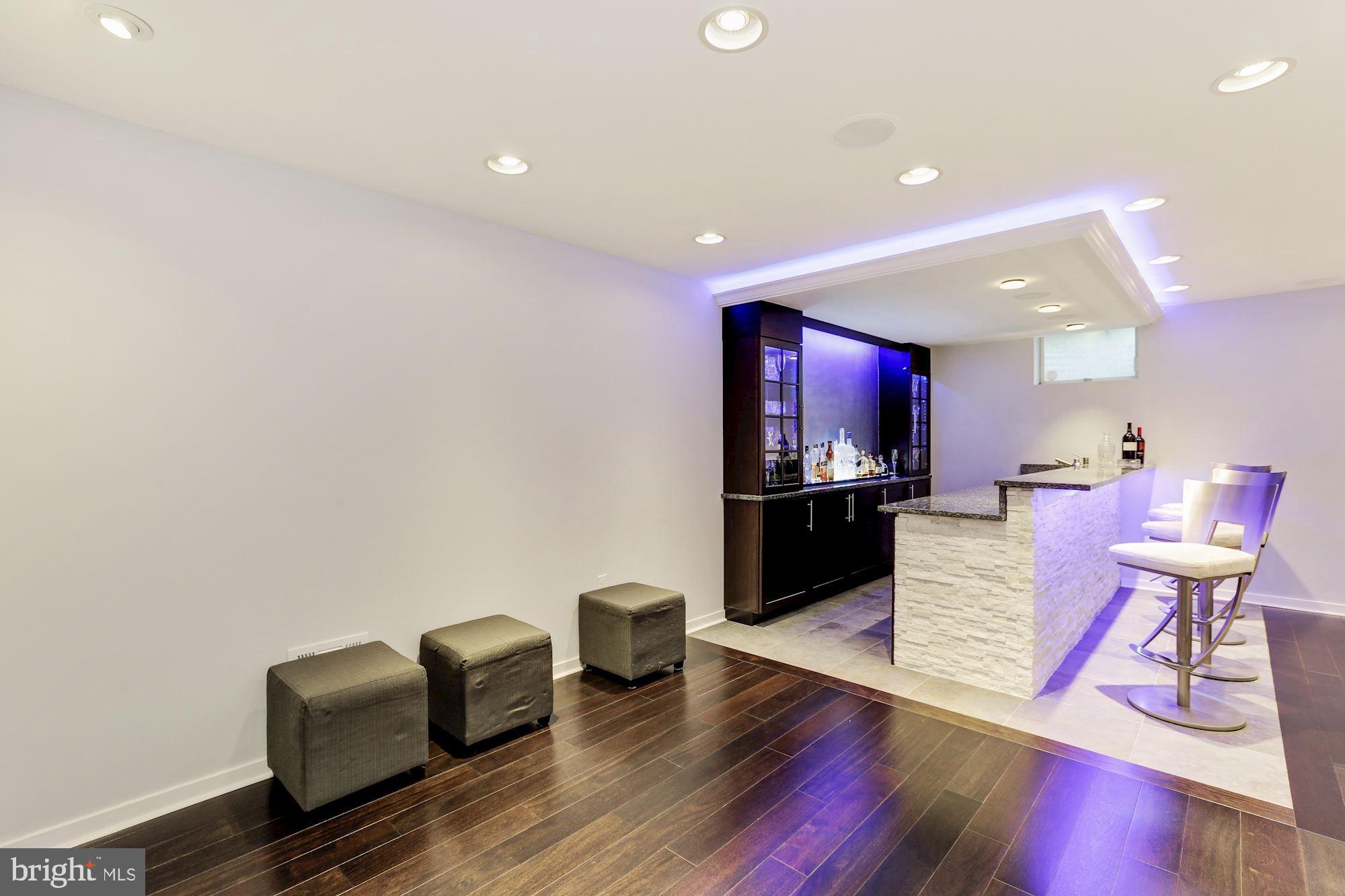 VILLAGE OF HARPERS CHOICE - Residential