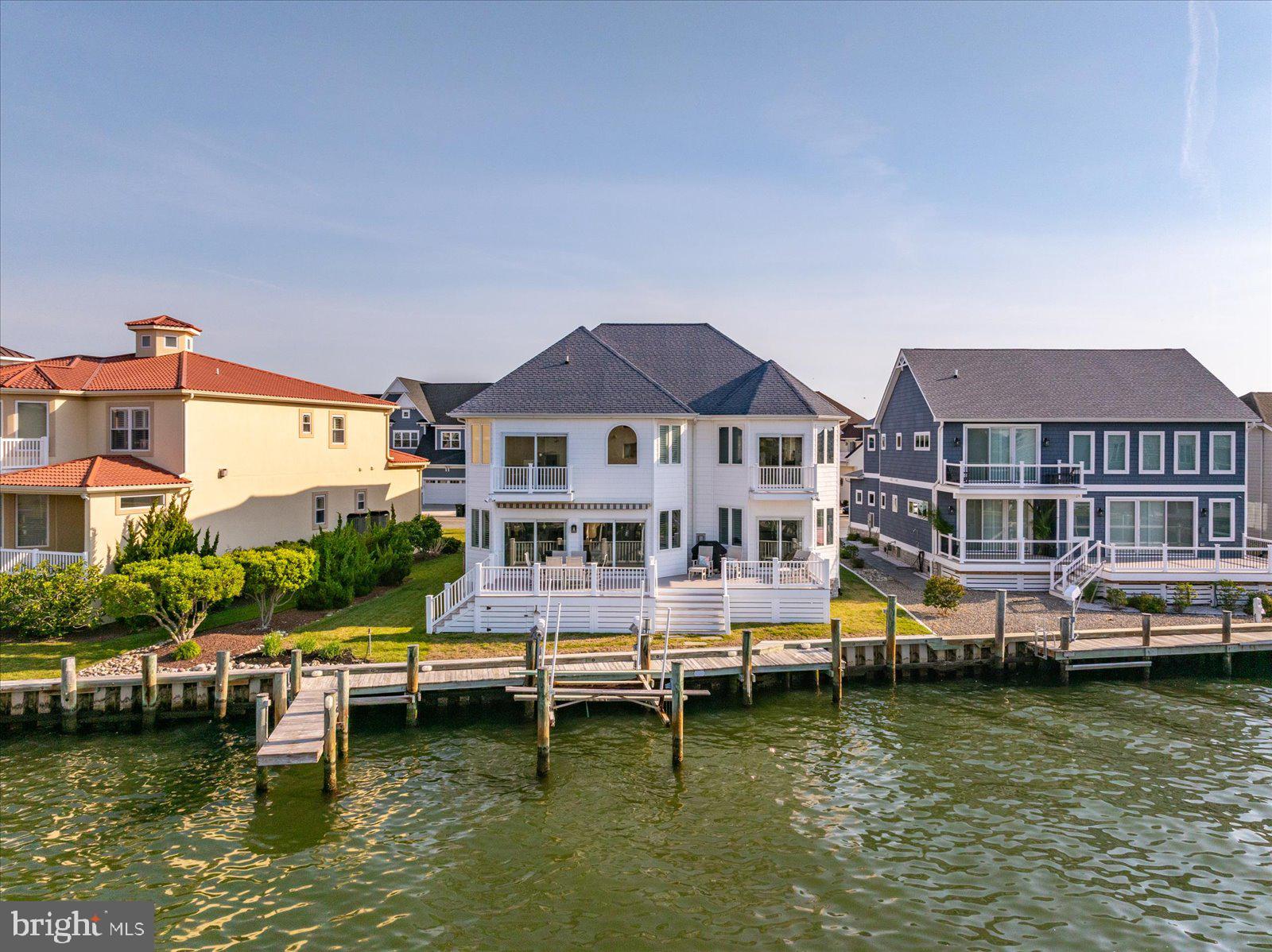 HERON HARBOUR - Residential