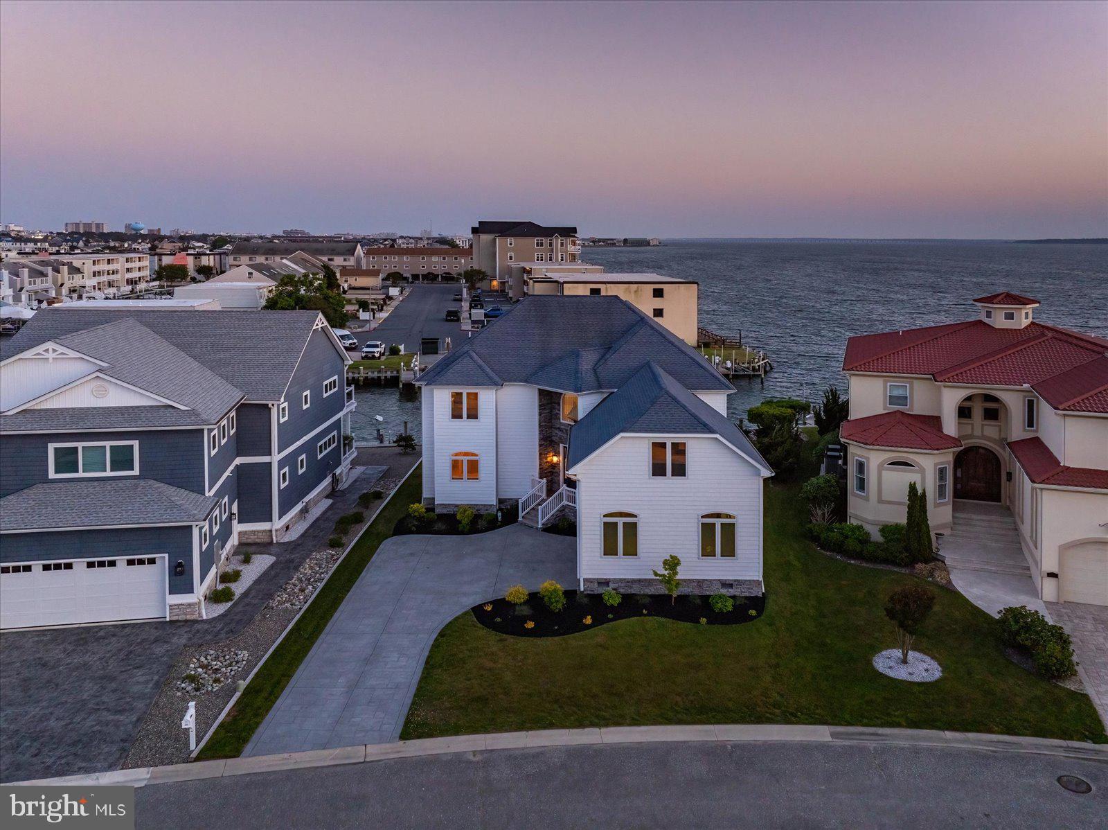 HERON HARBOUR - Residential