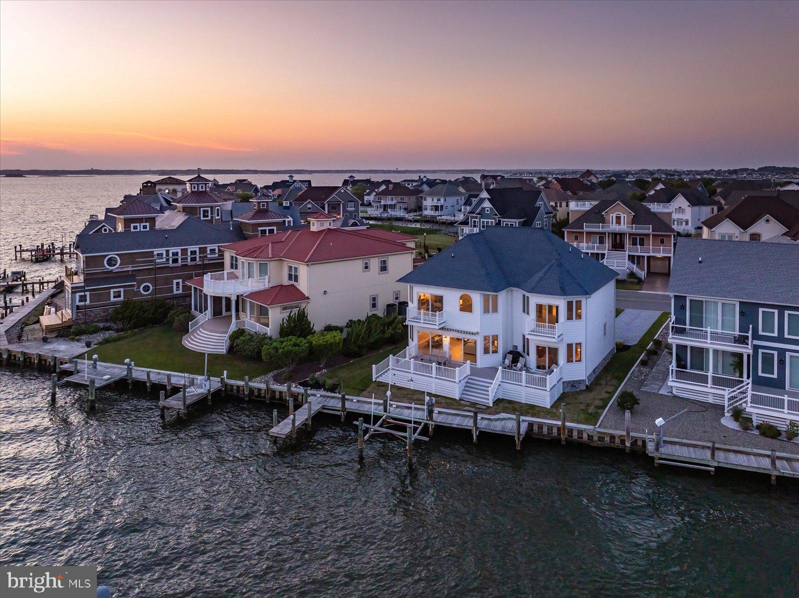 HERON HARBOUR - Residential