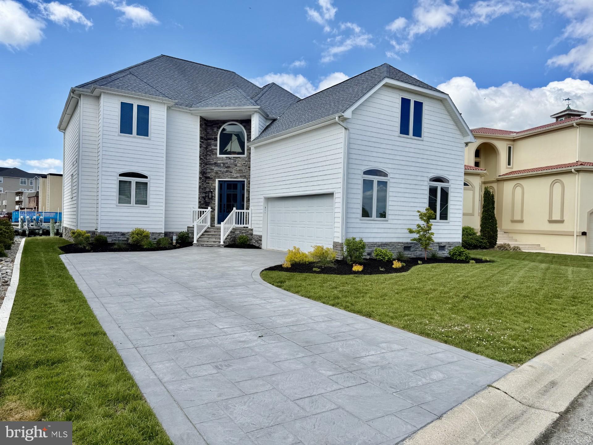 HERON HARBOUR - Residential