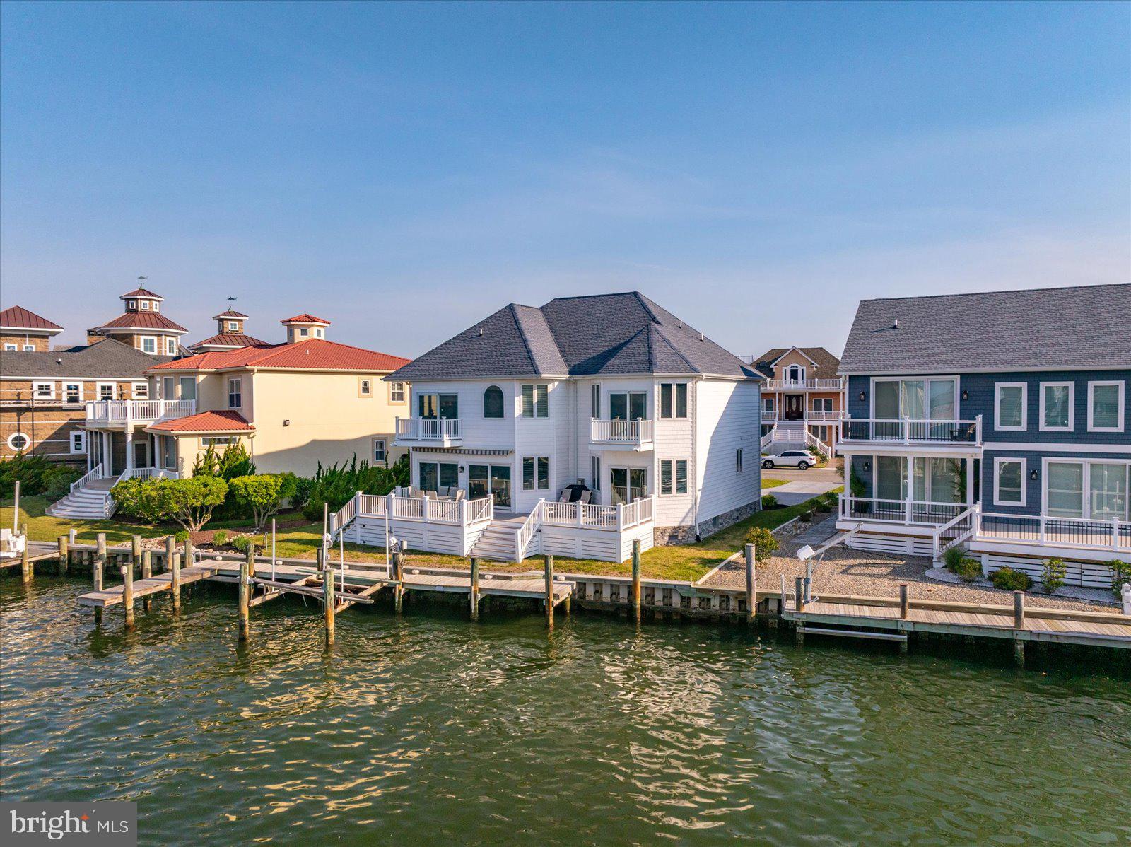 HERON HARBOUR - Residential