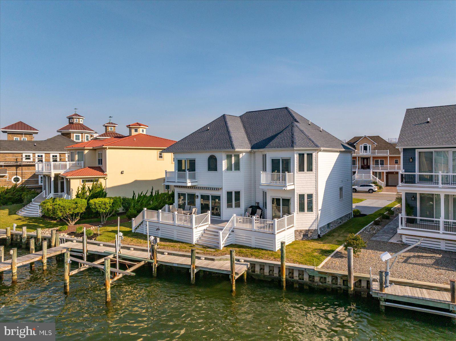 HERON HARBOUR - Residential