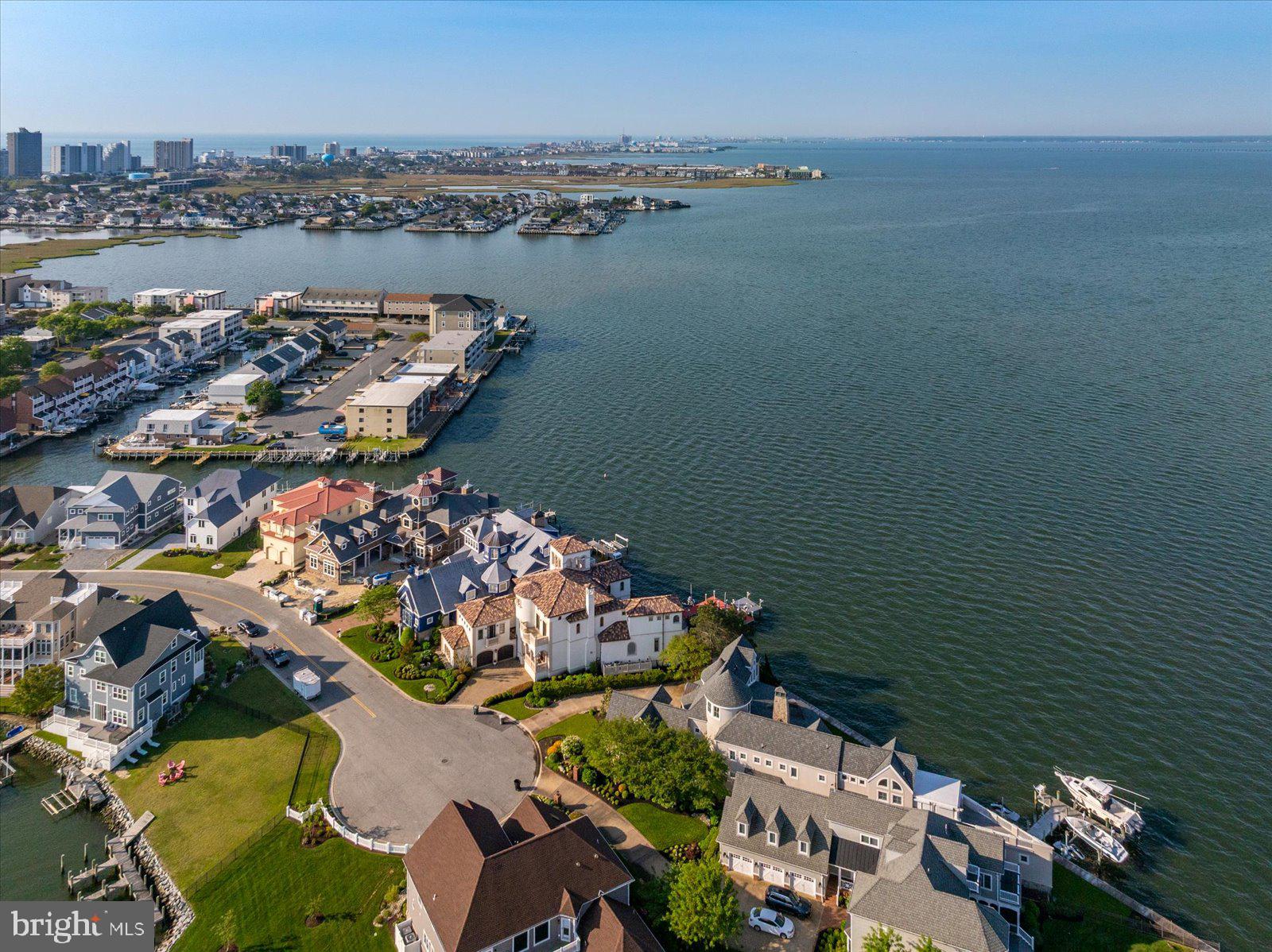 HERON HARBOUR - Residential