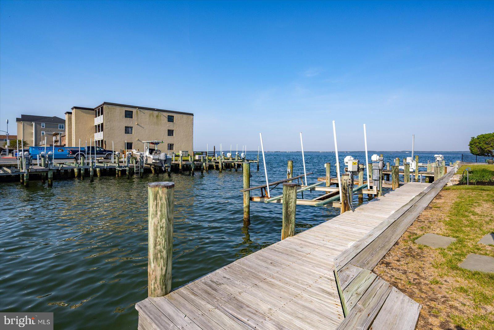 HERON HARBOUR - Residential