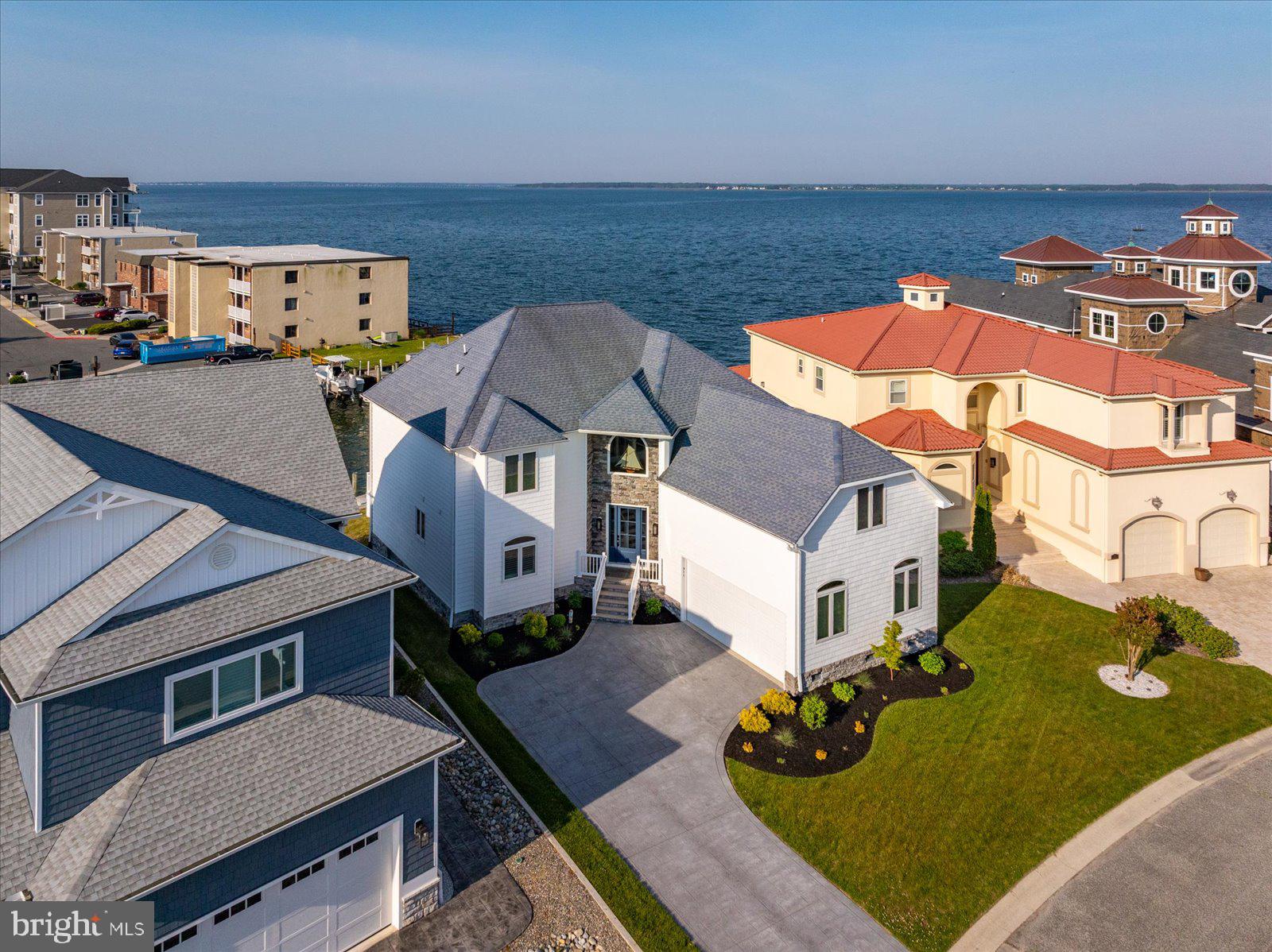 HERON HARBOUR - Residential
