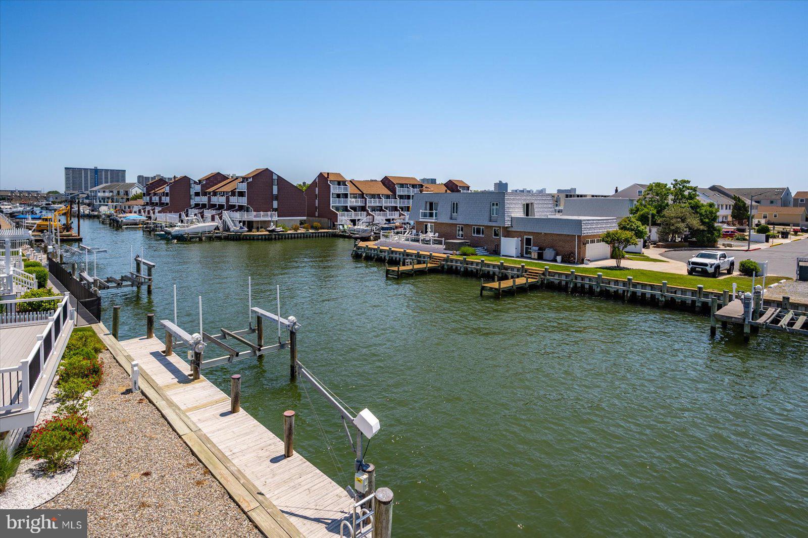 HERON HARBOUR - Residential