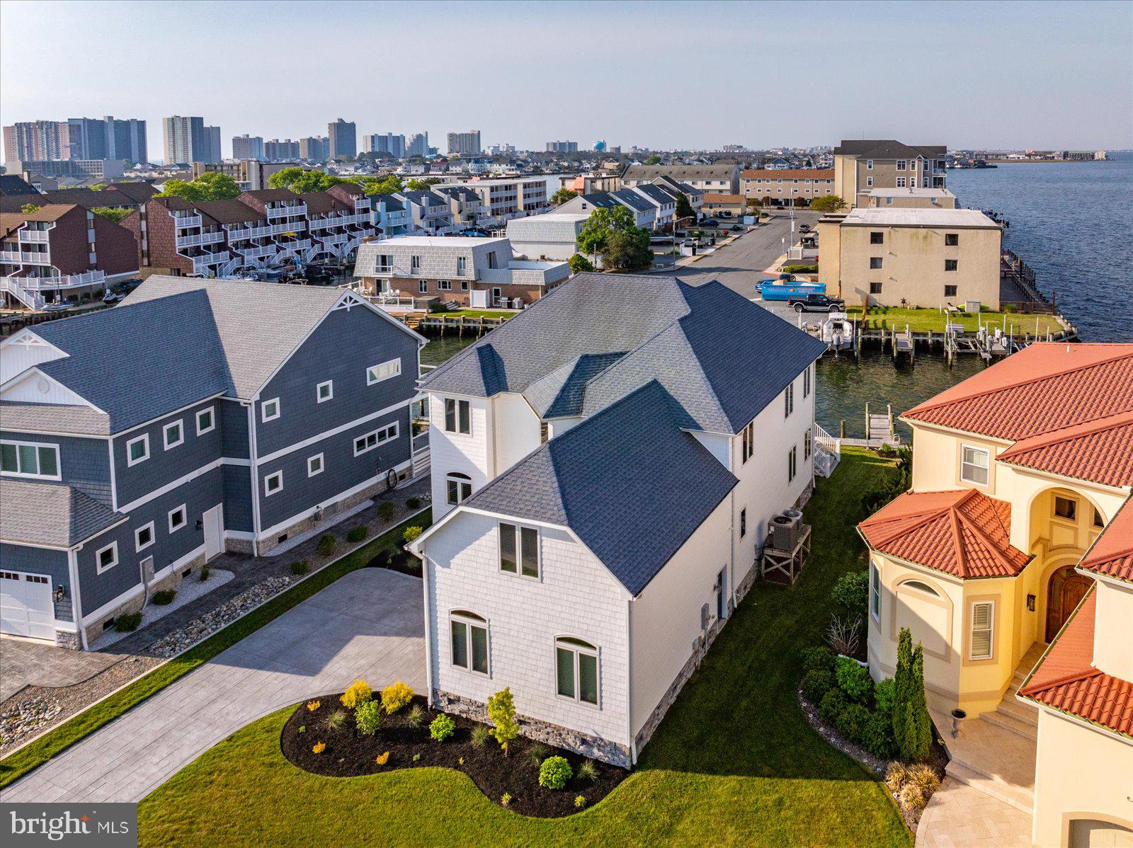 HERON HARBOUR - Residential