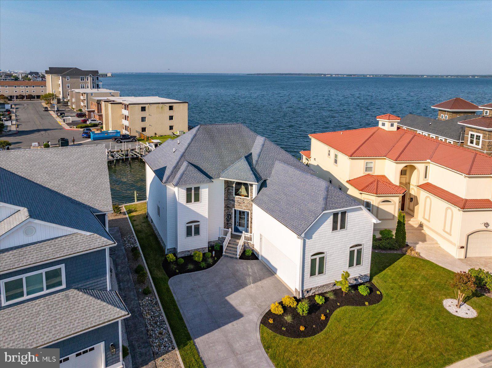 HERON HARBOUR - Residential