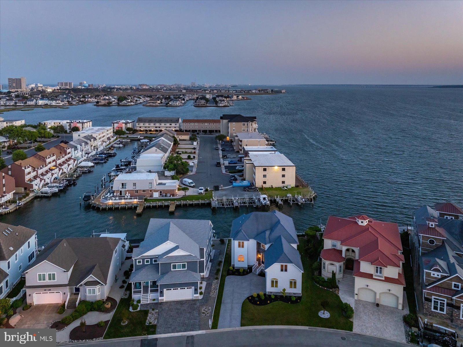 HERON HARBOUR - Residential
