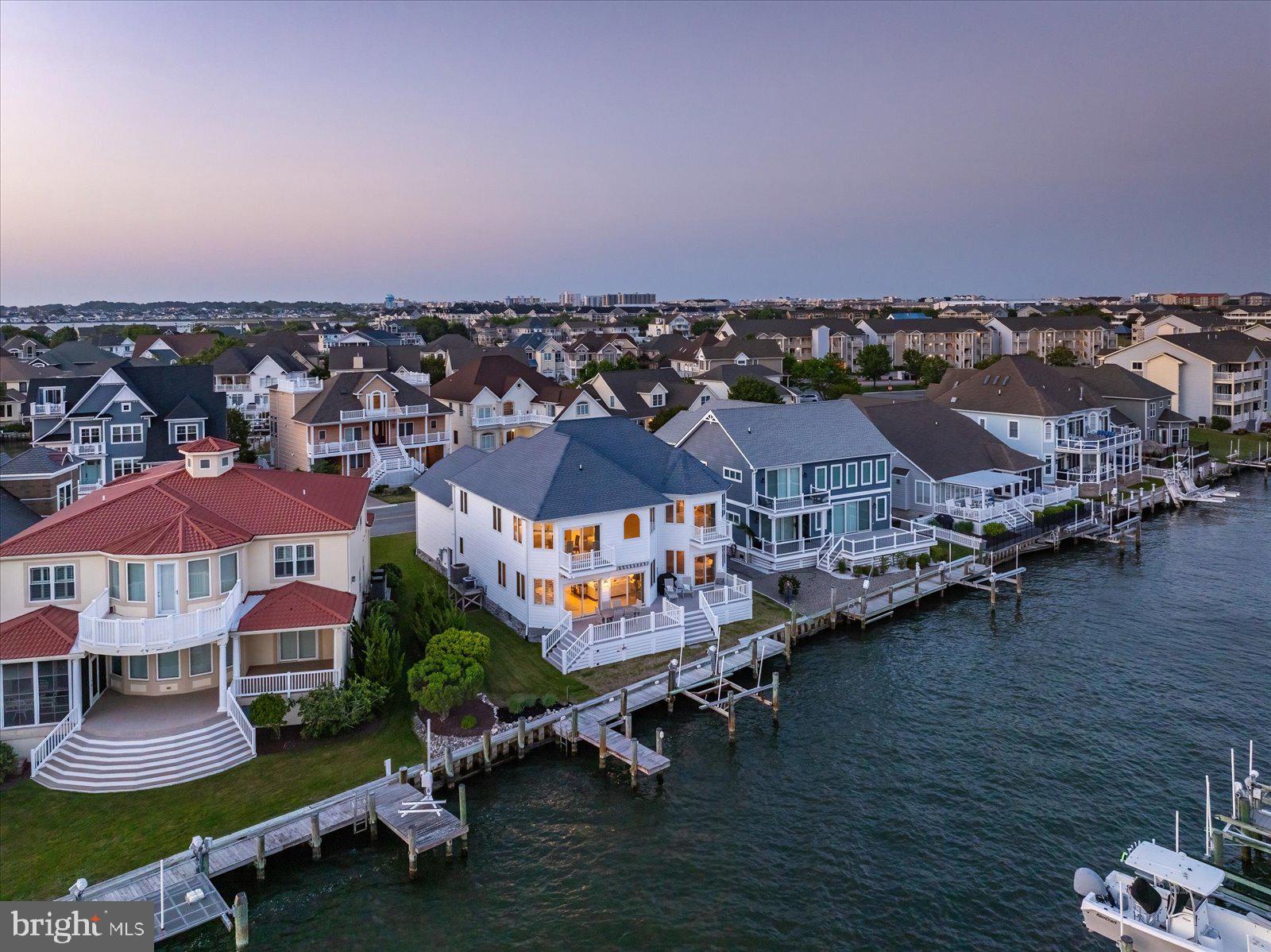 HERON HARBOUR - Residential