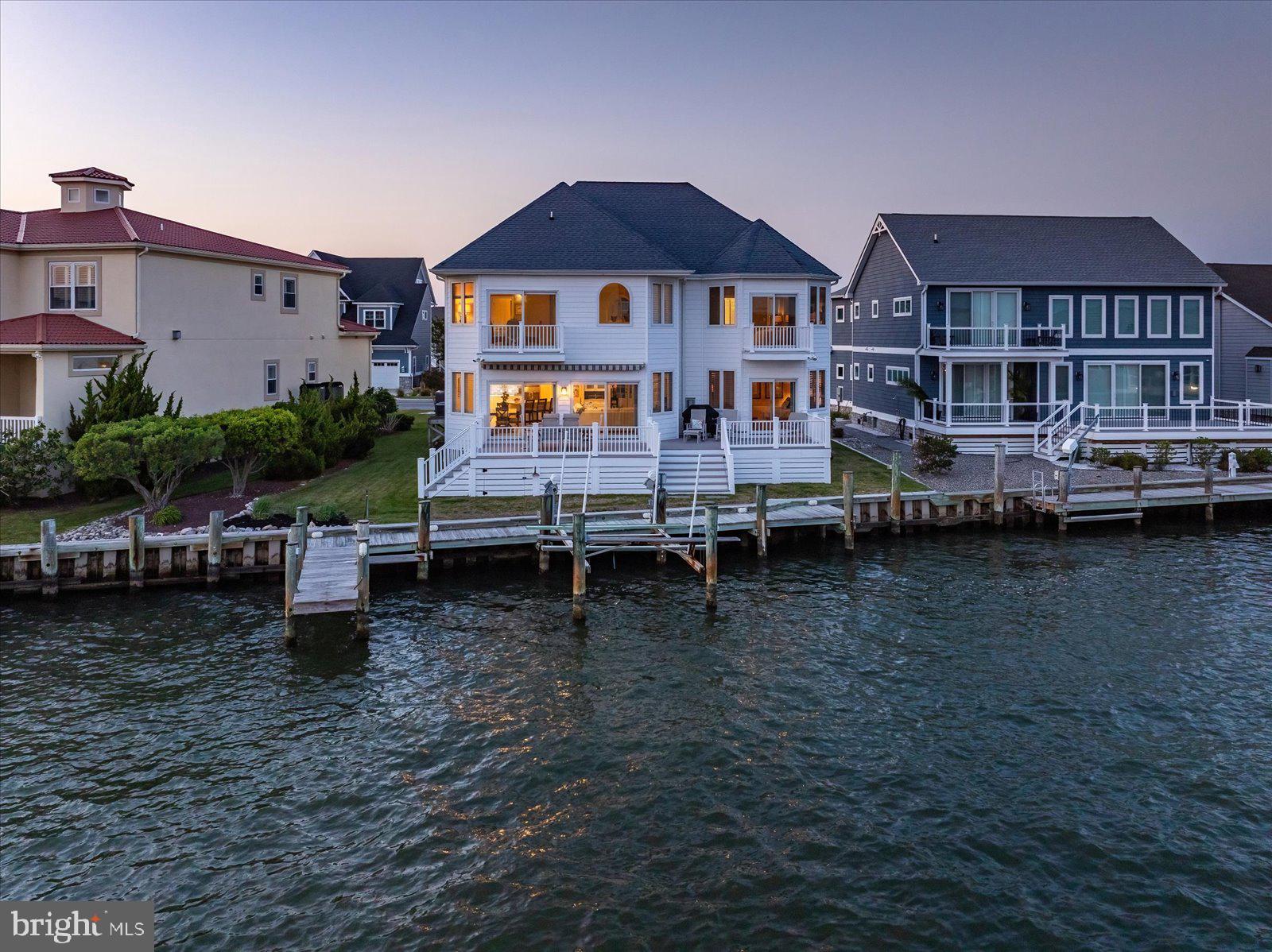 HERON HARBOUR - Residential
