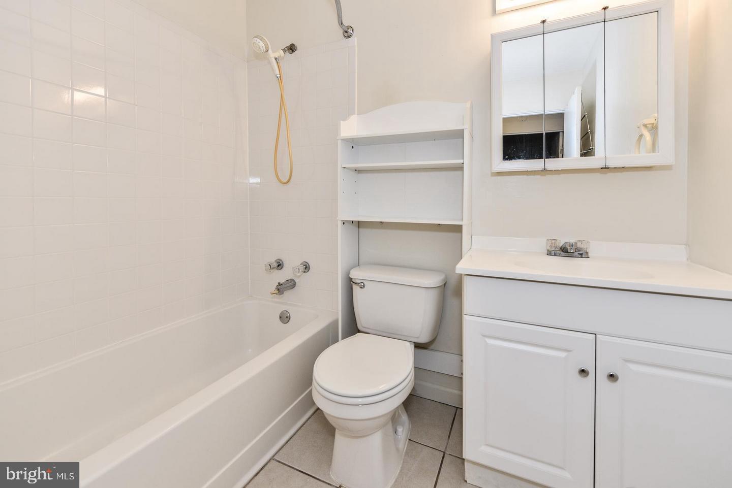 STERLING - Residential Lease