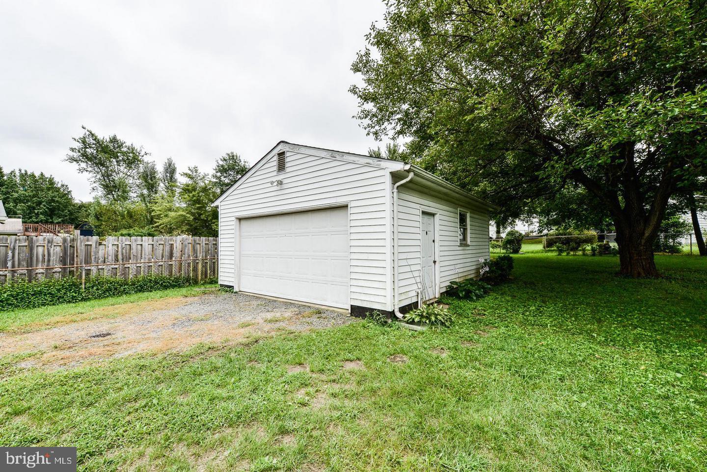 STERLING - Residential Lease