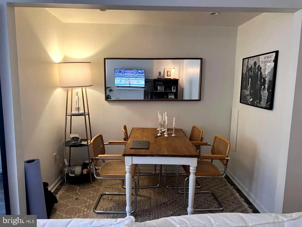 Washington, District Of Columbia 20009, United States, 1 Bedroom Bedrooms, ,1 BathroomBathrooms,Residential,Active,190627