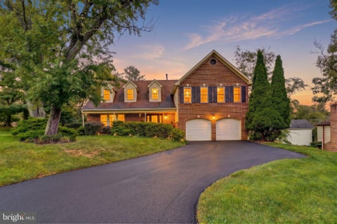Photo of 13505 Montvale Drive, SILVER SPRING, MD 20904 (MLS # MDMC2254390)