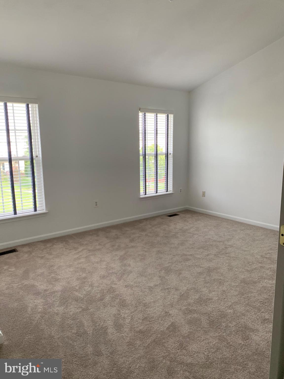 WELLINGTON TRACE - Residential Lease