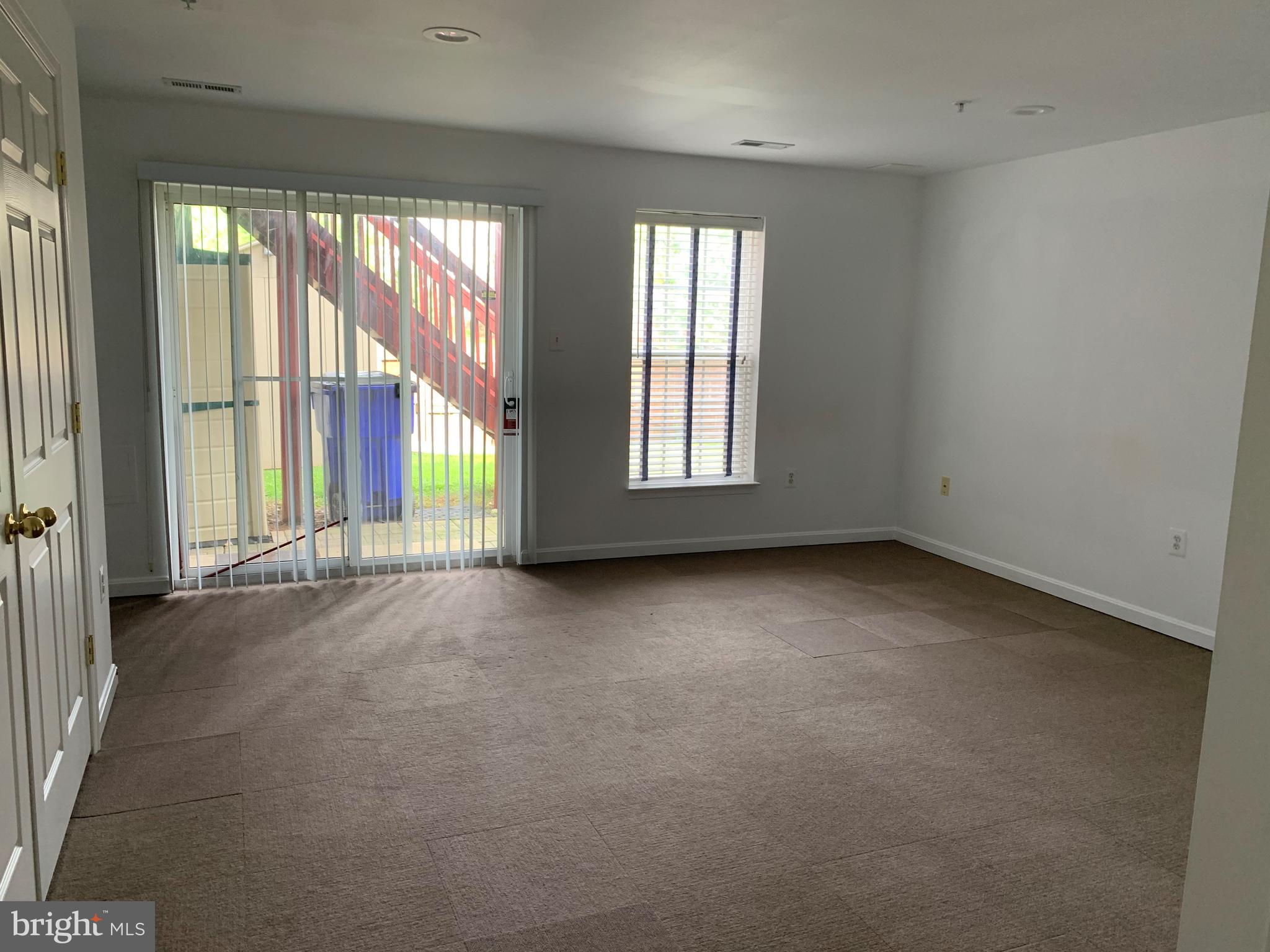 WELLINGTON TRACE - Residential Lease