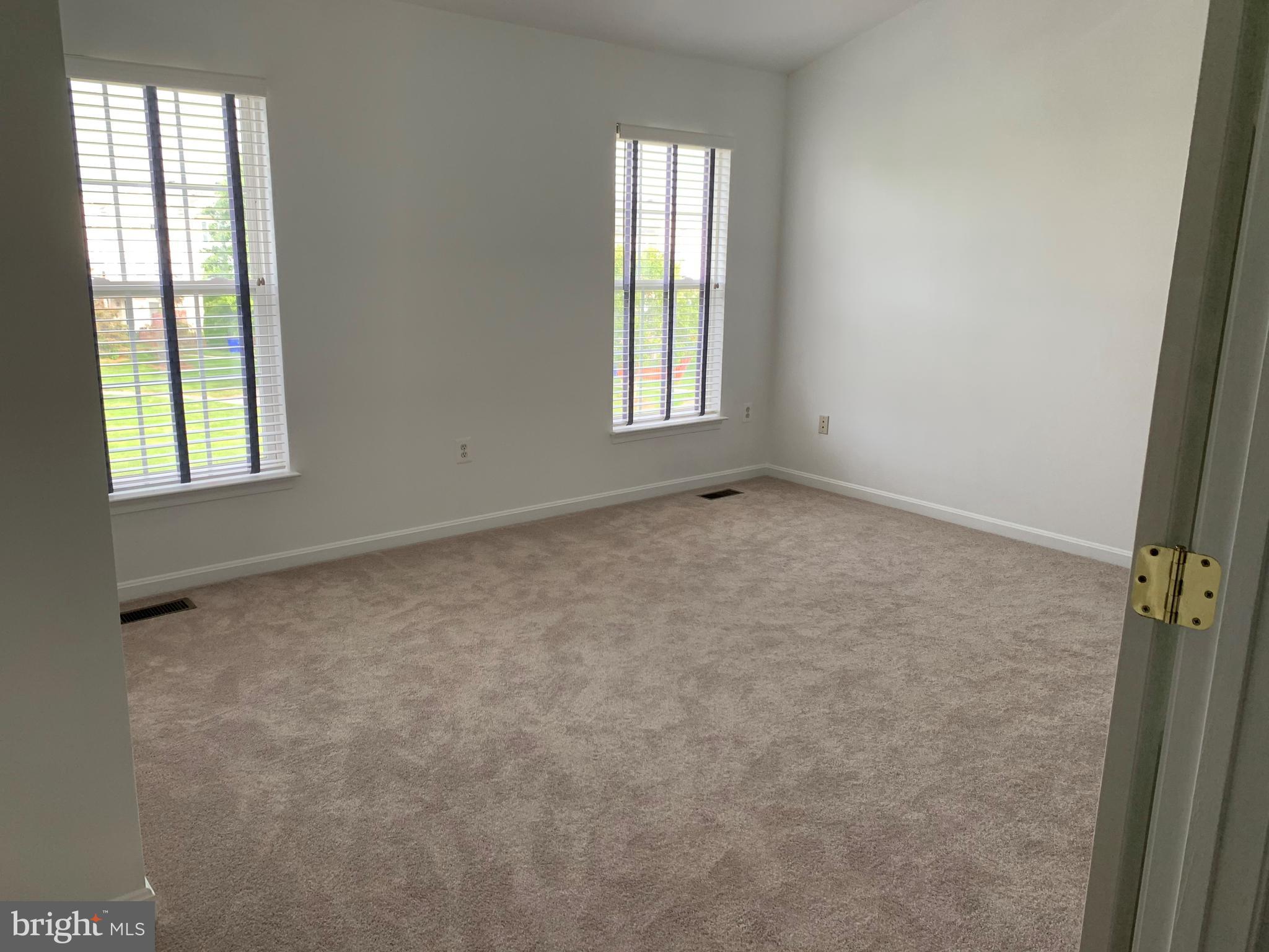 WELLINGTON TRACE - Residential Lease