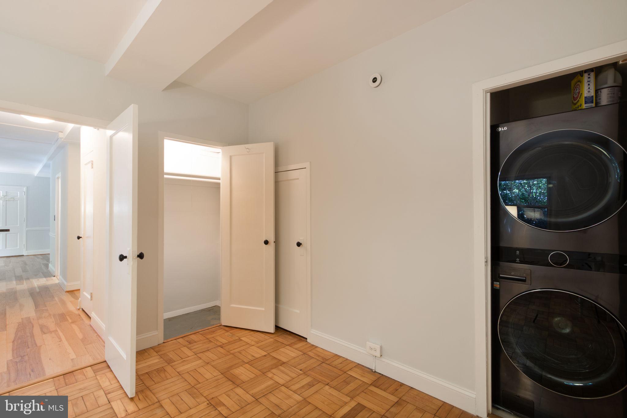 PARKFAIRFAX - Residential