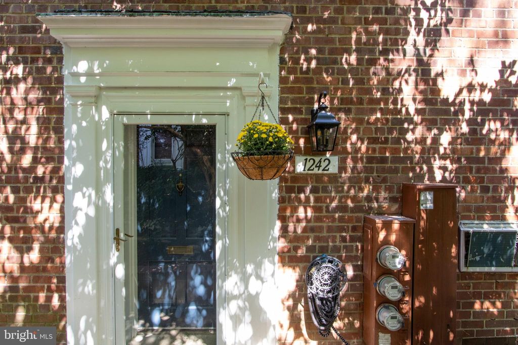 Photo of 1242 Martha Custis Drive, ALEXANDRIA, VA 22302 (MLS # VAAX2048250)