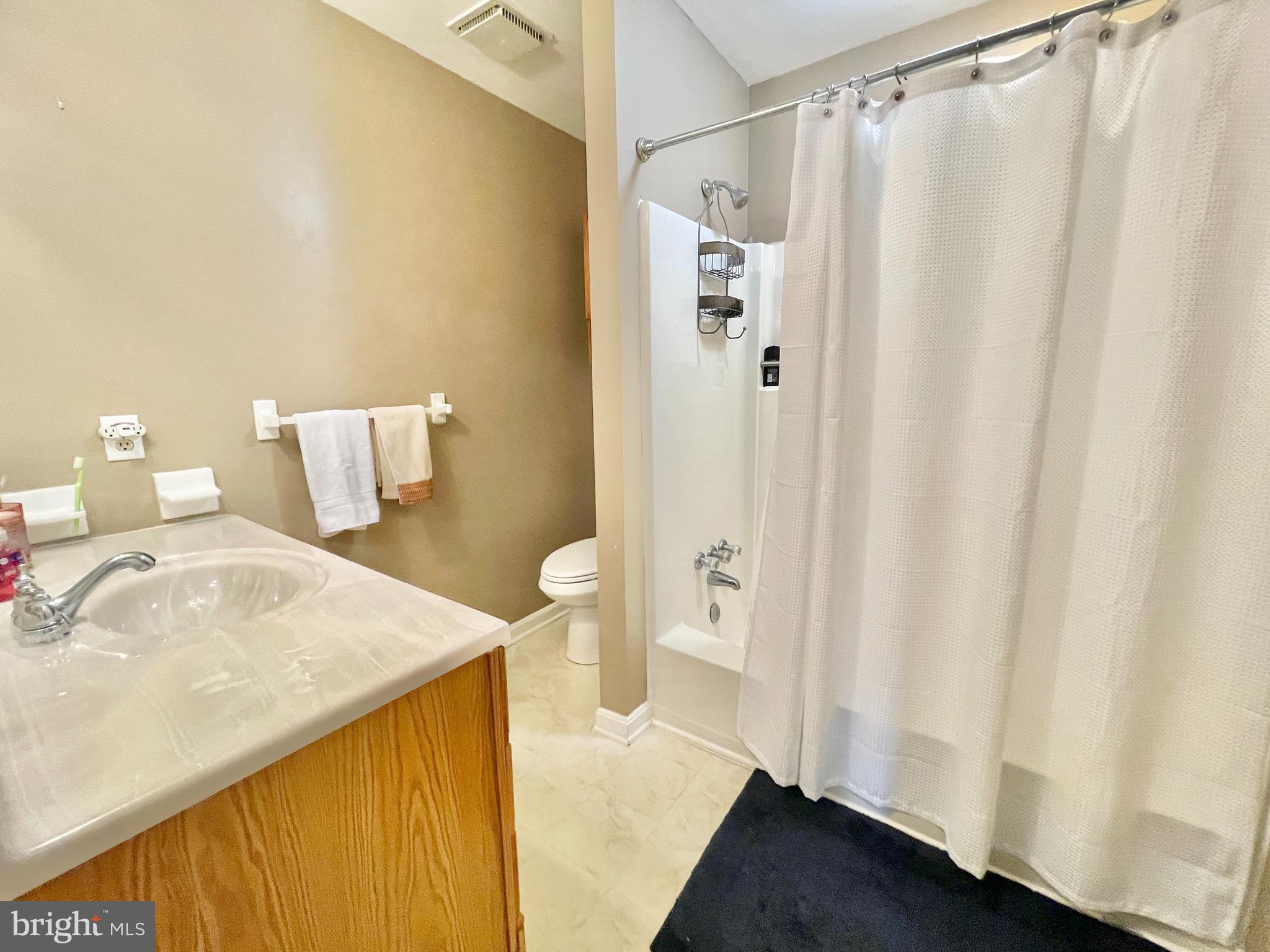 ALTOONA - Residential Lease