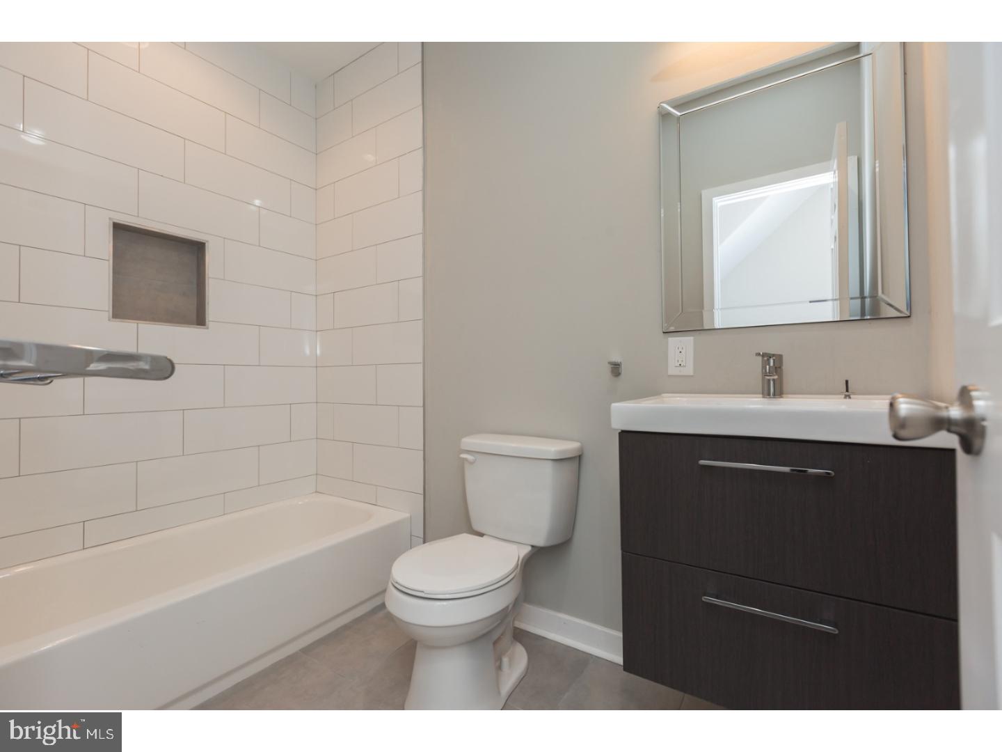 WEST KENSINGTON - Residential