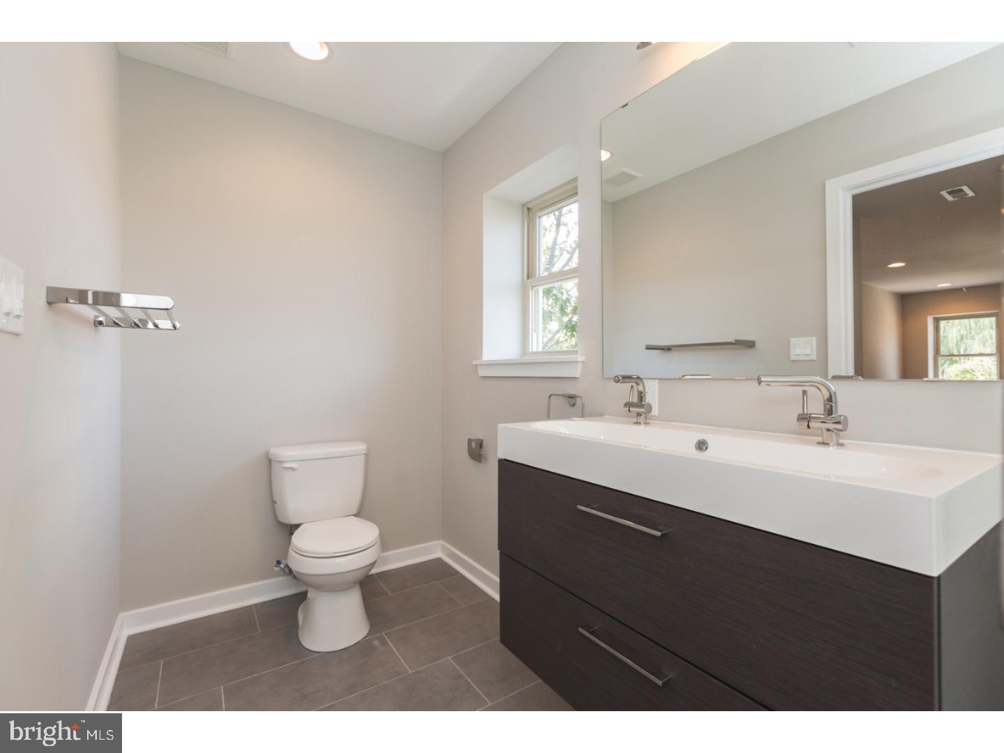 WEST KENSINGTON - Residential