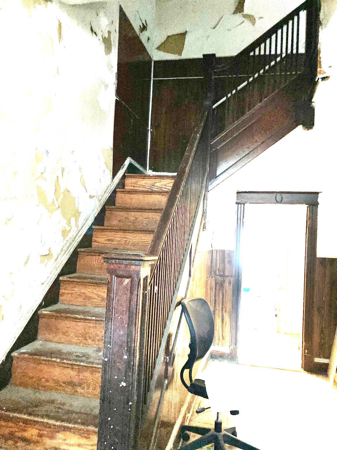 PETWORTH - Commercial Sale