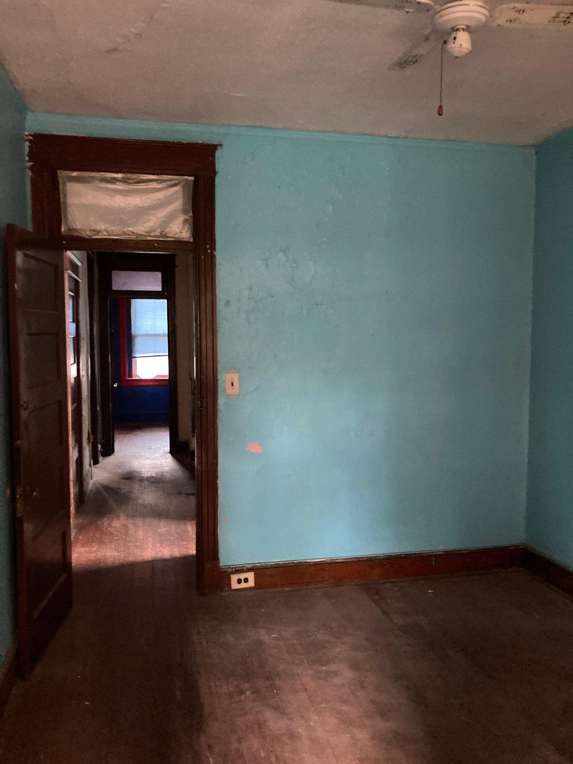 PETWORTH - Commercial Sale