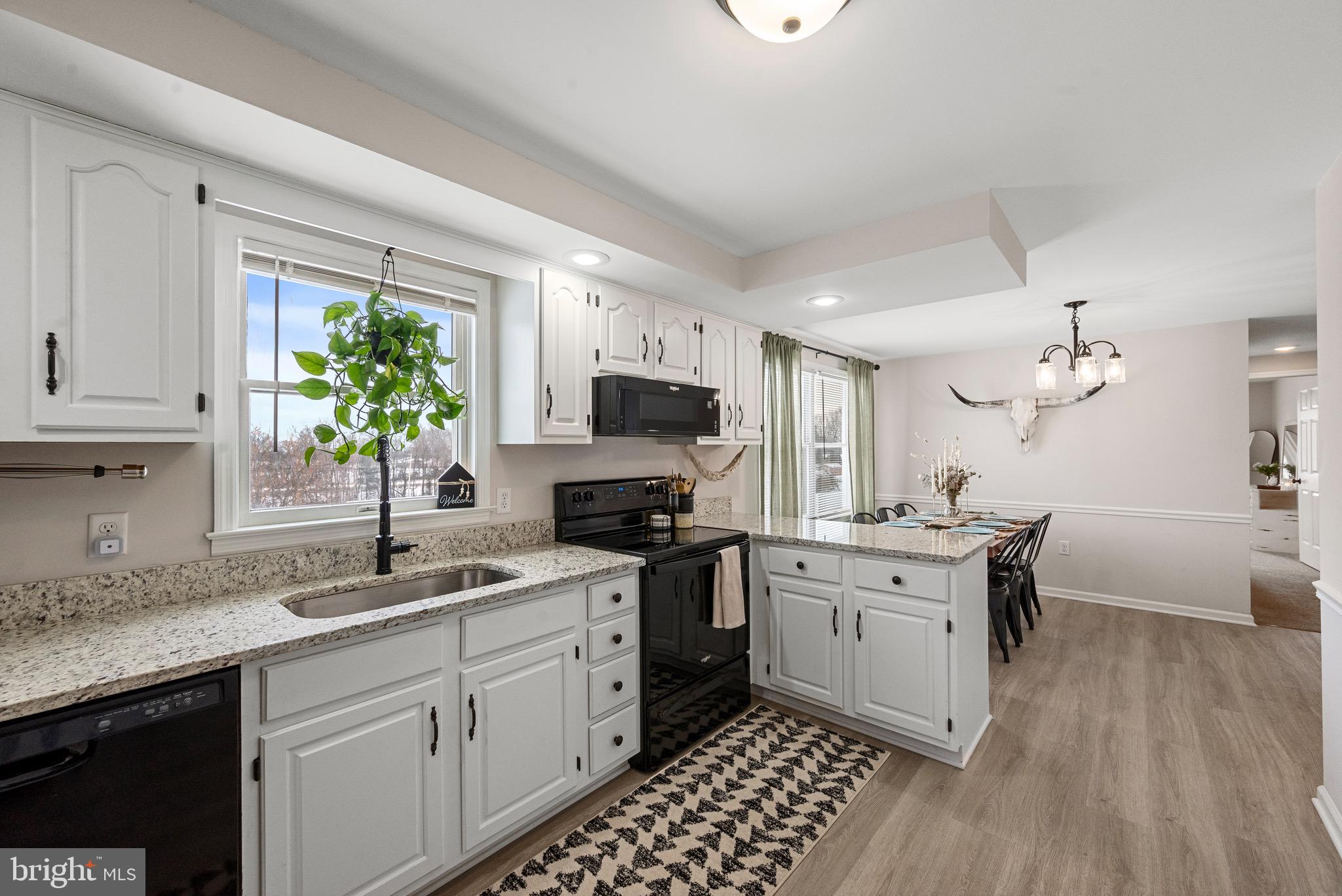 APPLE GLEN - Residential