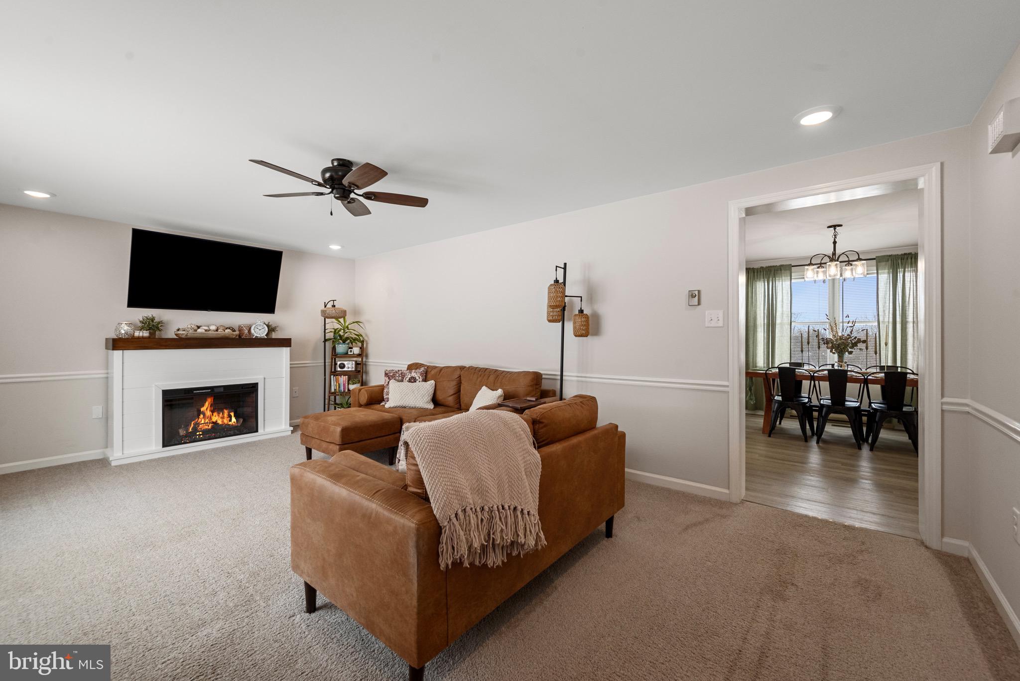 APPLE GLEN - Residential