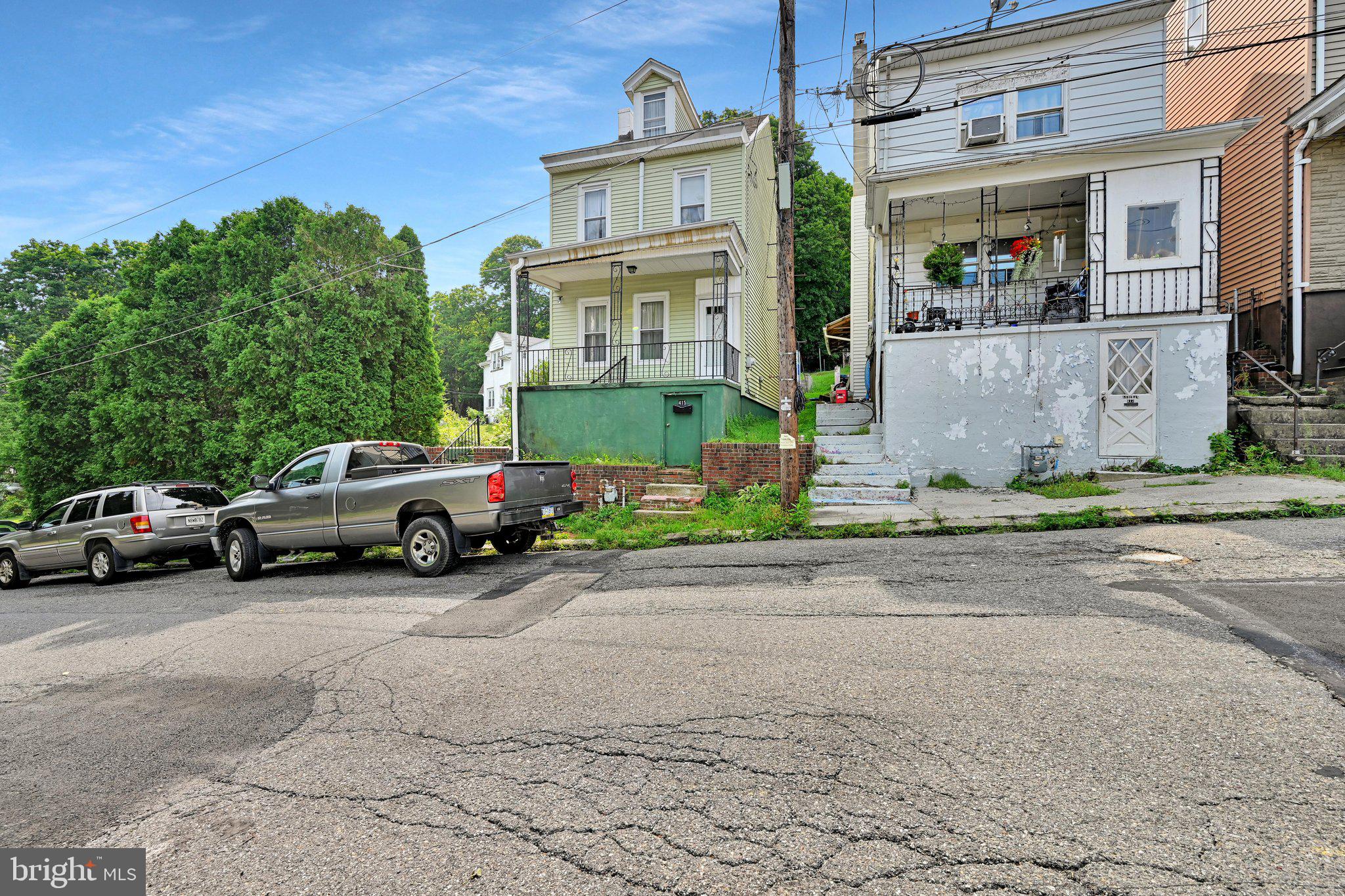 415 BOONE STREET