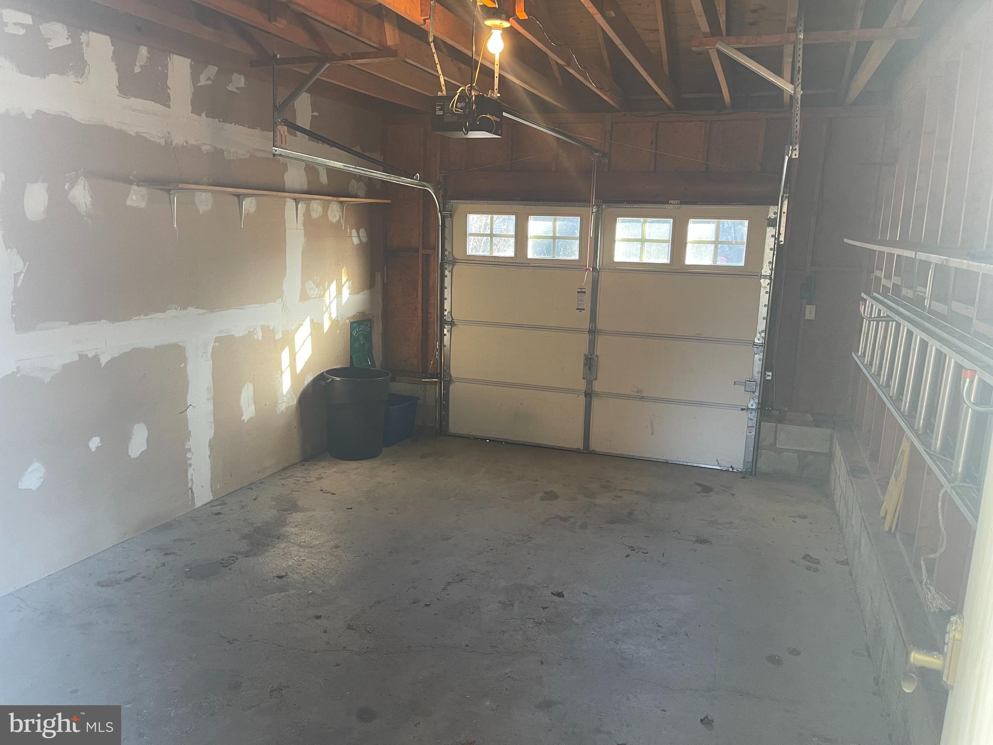 CHIPPENDALE - Residential Lease