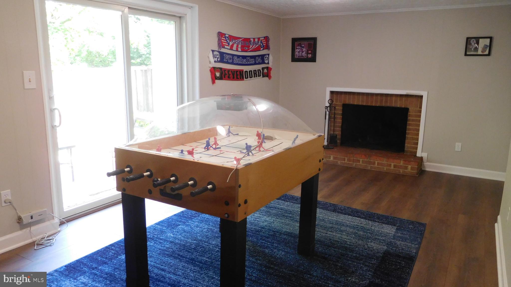 DANBURY FOREST - Residential