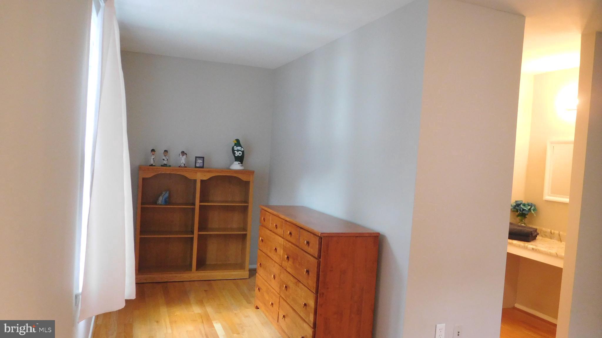 DANBURY FOREST - Residential