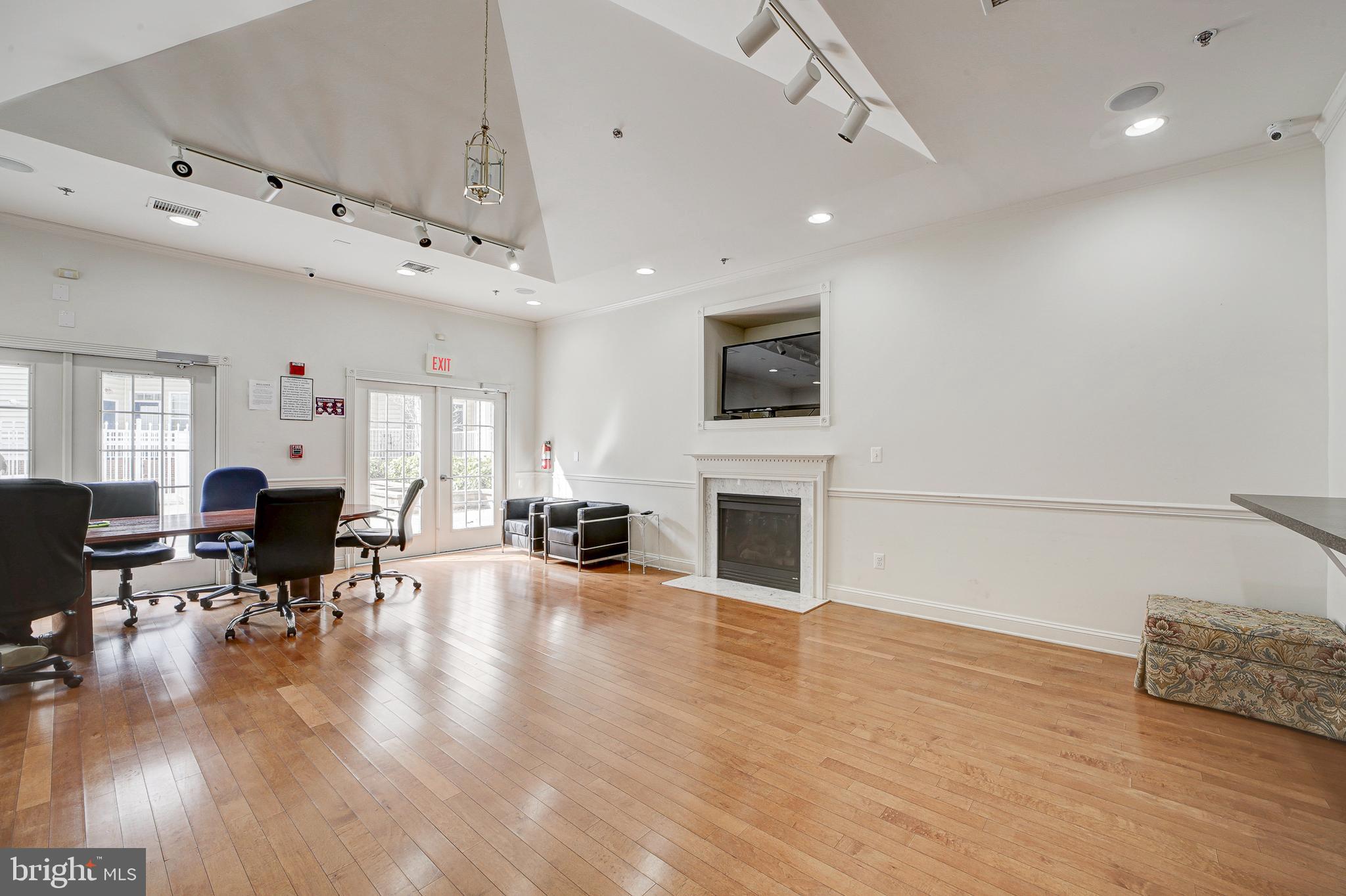 WESTBRIAR - Residential