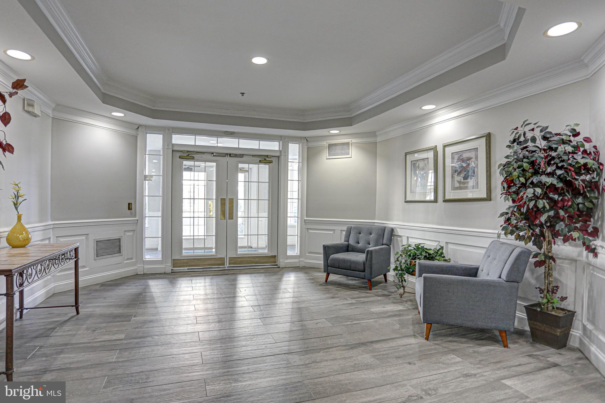 WESTBRIAR - Residential