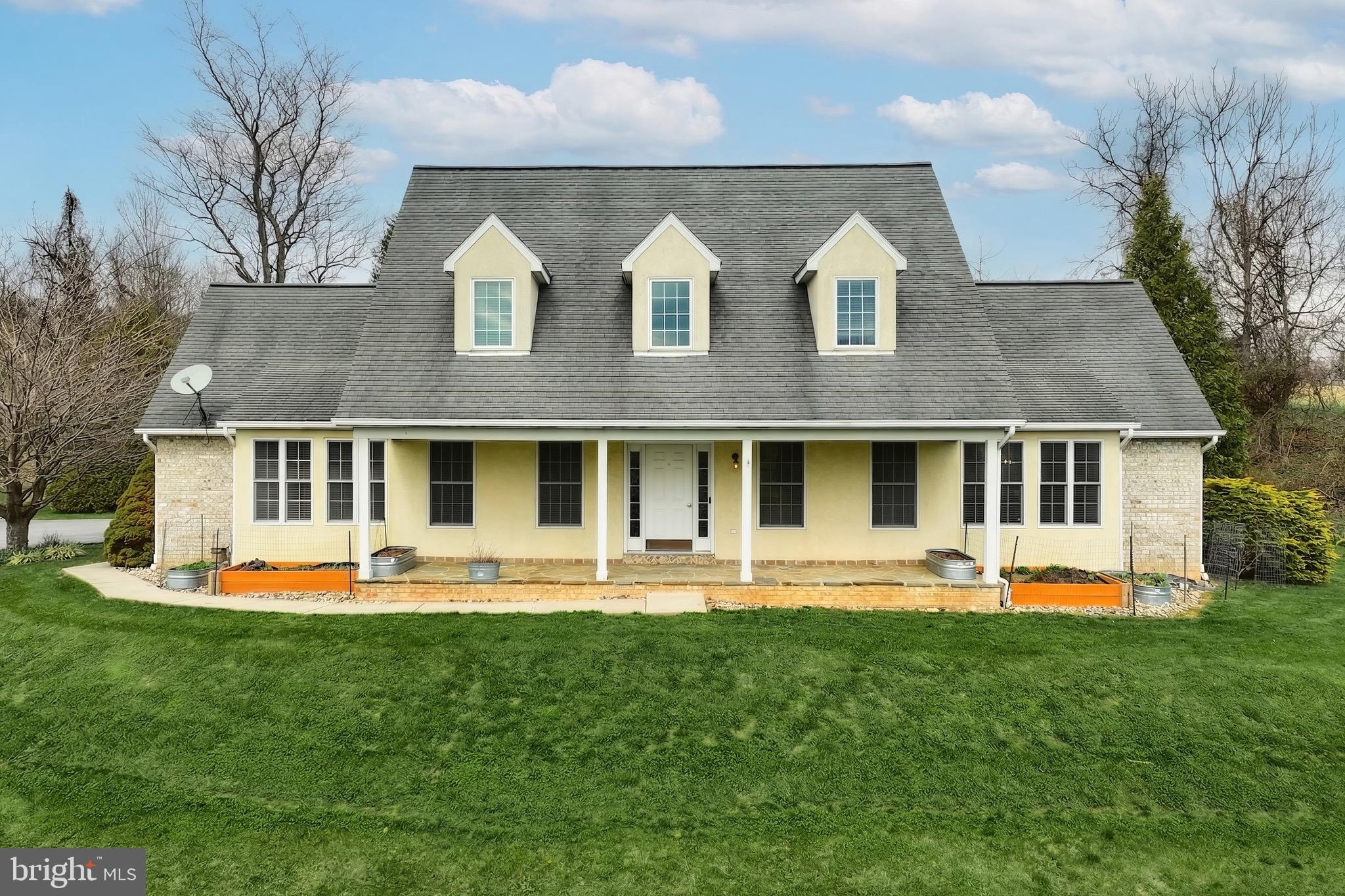 FAIRFAX FARMS - Residential