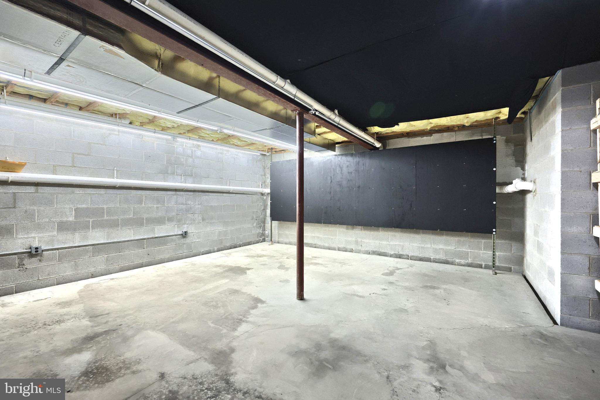 FAIRFAX FARMS - Residential