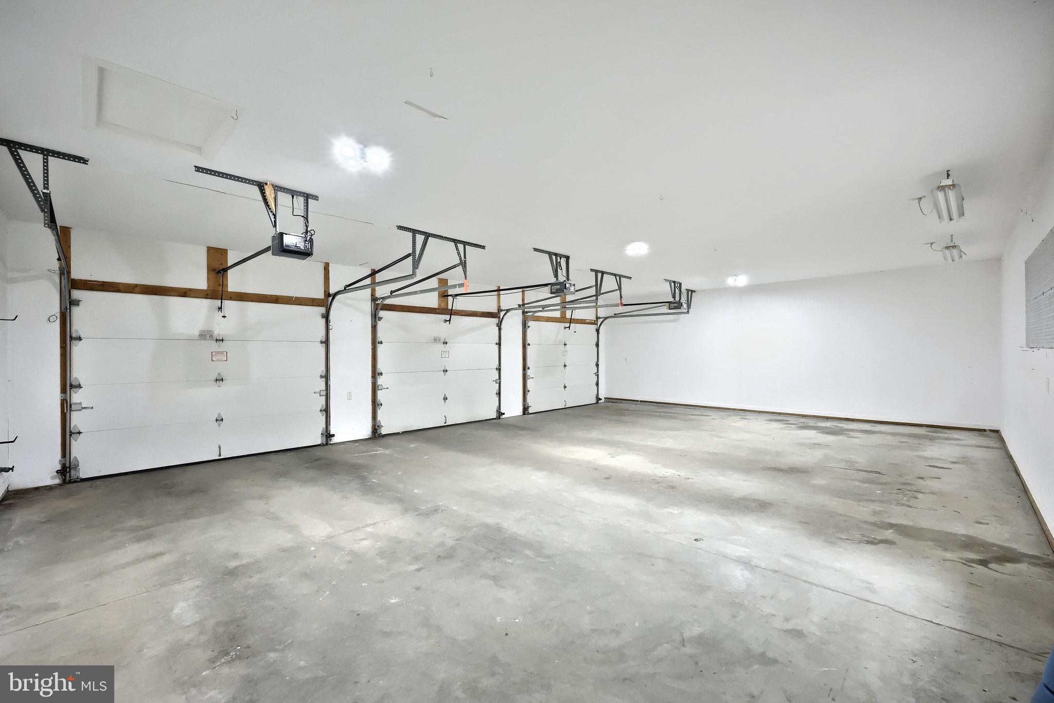 FAIRFAX FARMS - Residential