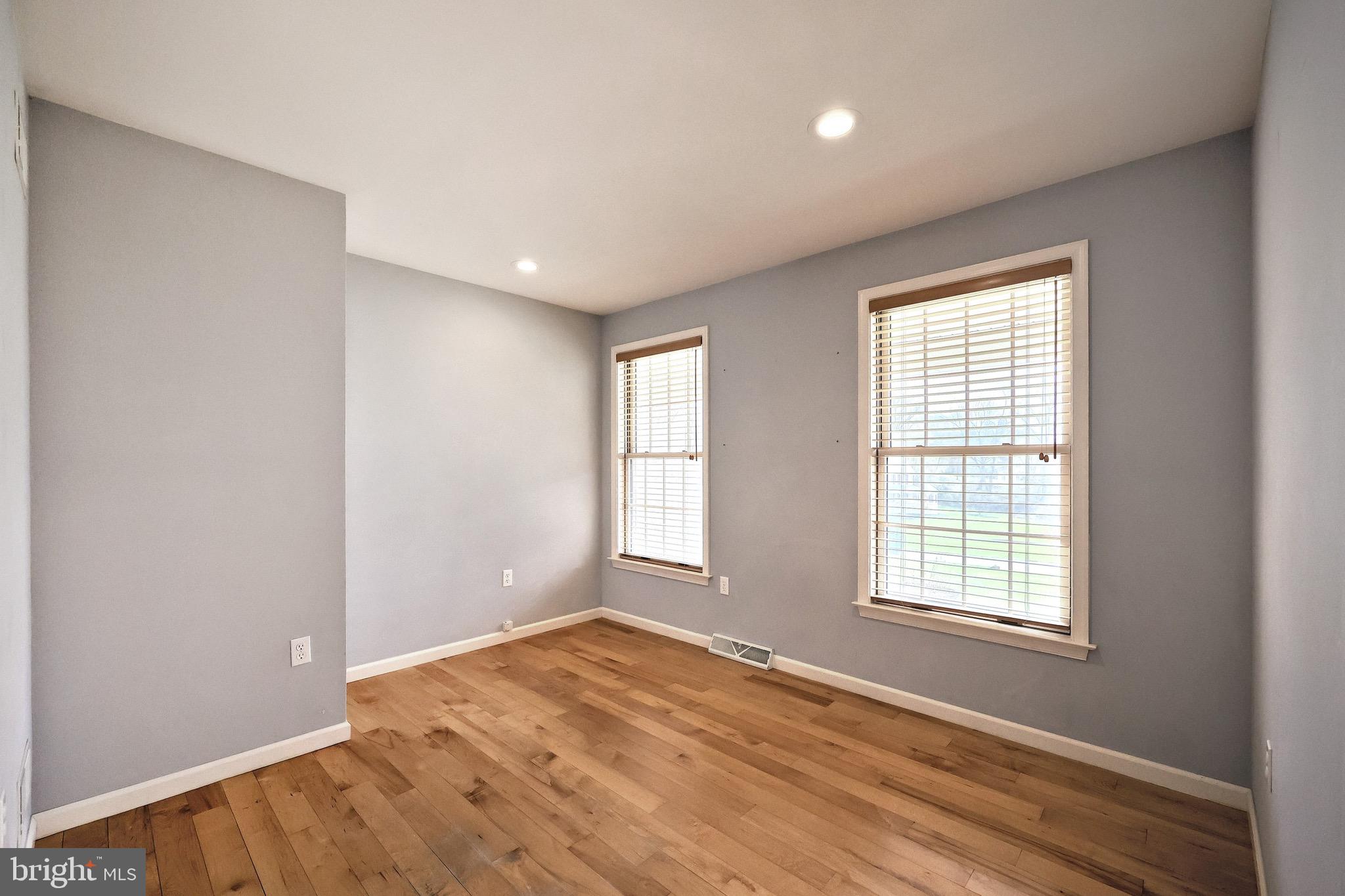 FAIRFAX FARMS - Residential